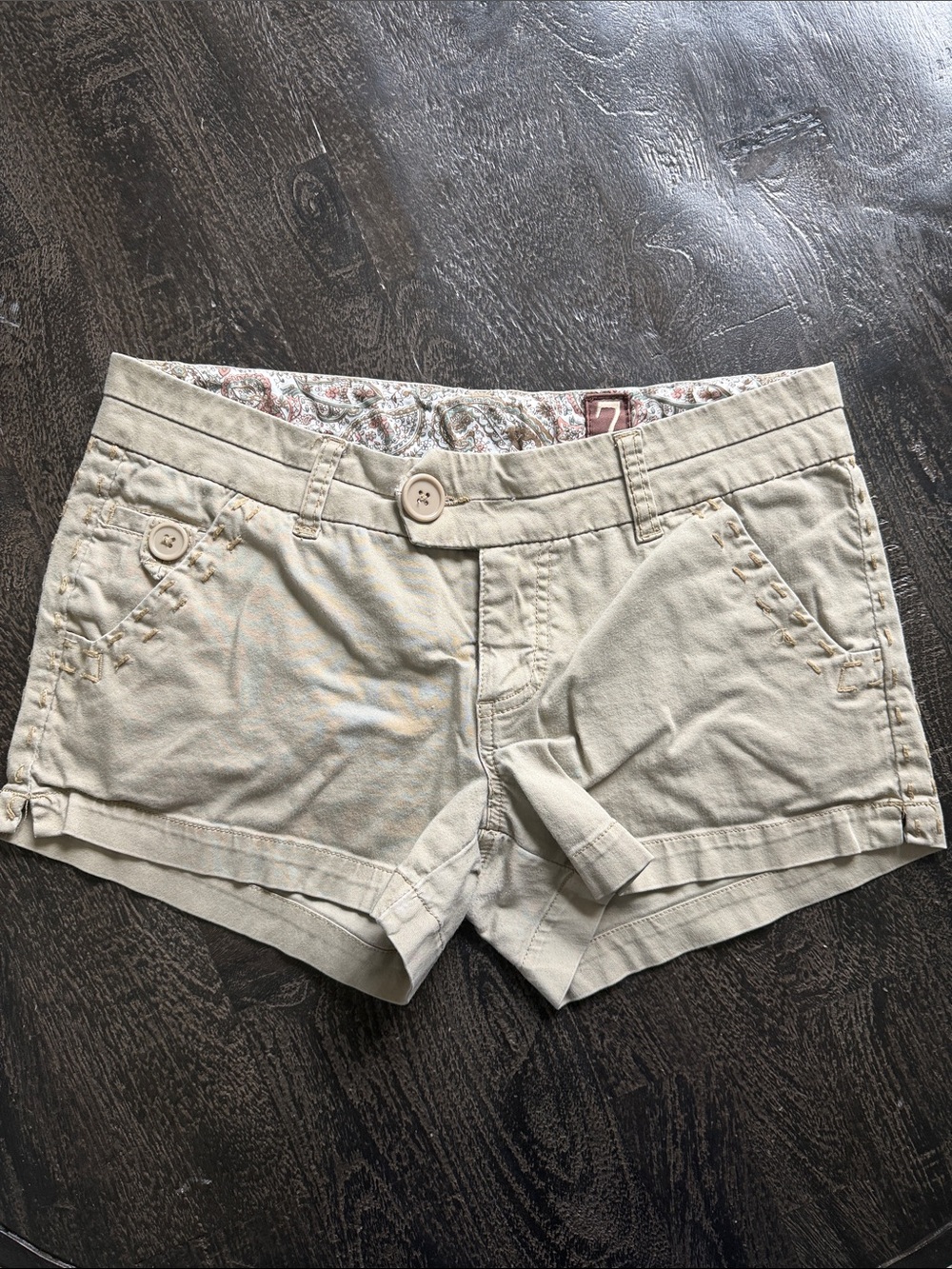Y2K Freestyle Revolution Beige Low-Rise Jean Shorts